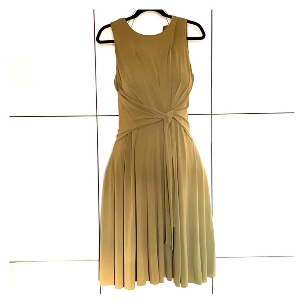 Green dancers dress